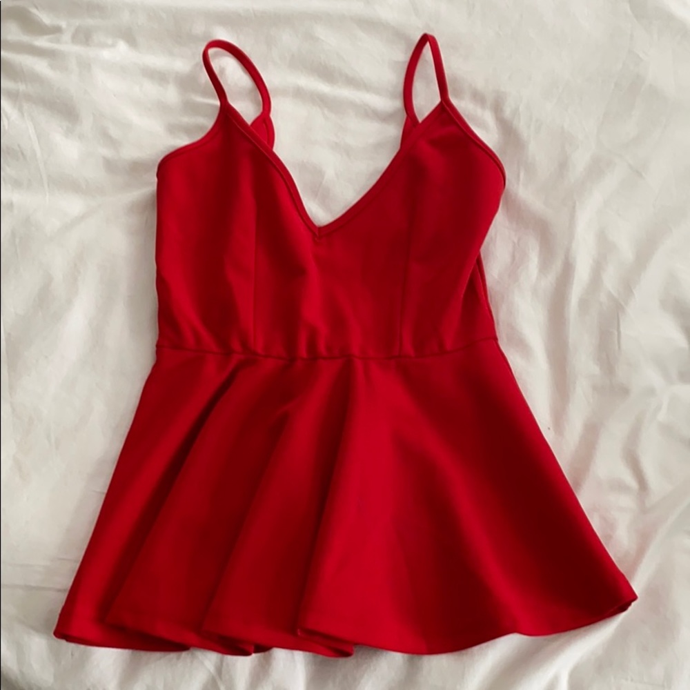 Red backless dress shirt